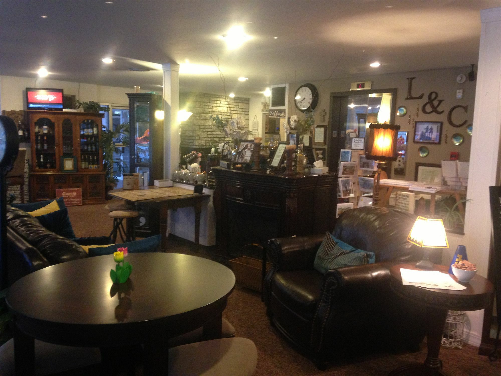Lewis & Clark Motel - โบซแมน ภายนอก รูปภาพ